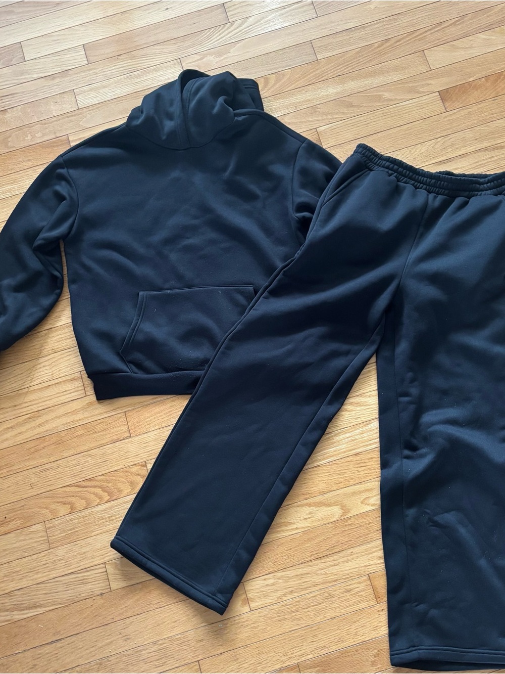 Black track suit (Jogging suit) wide leg NWOT size large